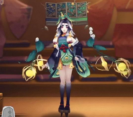 陰陽師SR鴆獨具創(chuàng)意的新皮膚 頭頂屏風的粗眉毛女孩 綠成孔雀色