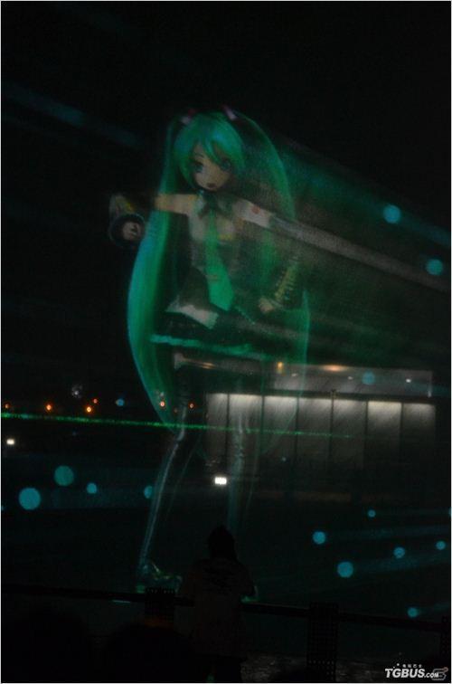 初音