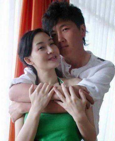 孙楠公布买红妹短信 称离婚后跳海自杀属胡编