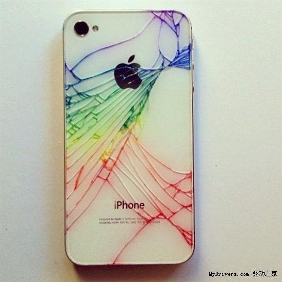 摔裂的iPhone 4竟如此“性感”...!