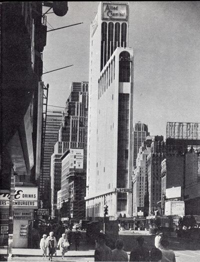 纽约时报广场：1878-2011的12个瞬间