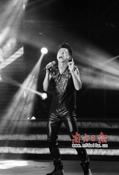 好声音广州开唱 杨坤庾澄庆与众人气学员同台飙歌