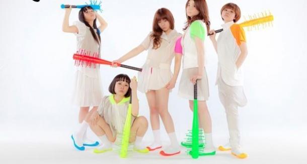 日本少女組合網(wǎng)上賣服務(wù) 付錢就能與之激烈運(yùn)動
