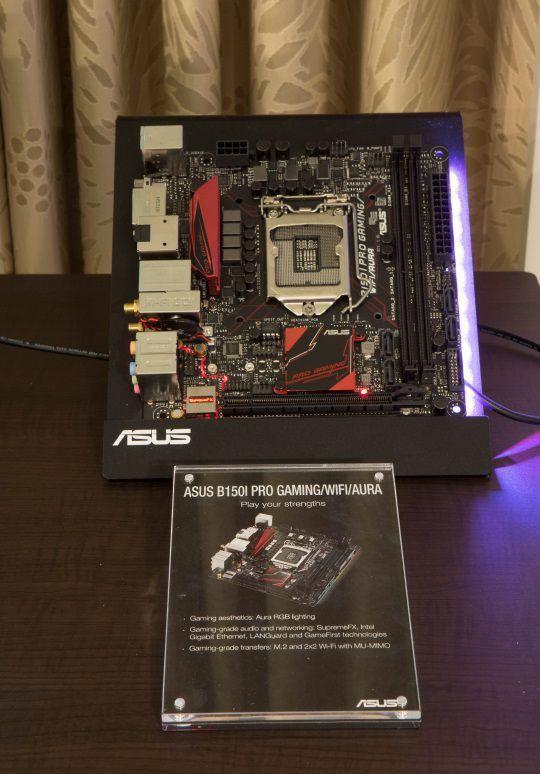 華碩主板極致新作驚艷亮相CES2016