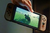 任天堂Switch底座的主要功能是什么？