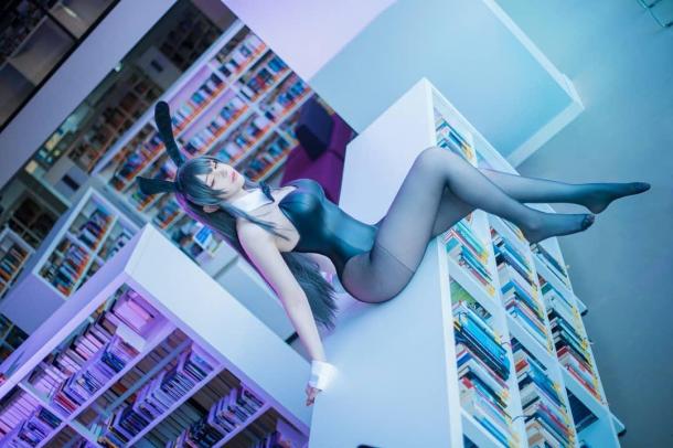 美女Cos《巫師3》特莉絲美圖 性感火辣美艷無雙